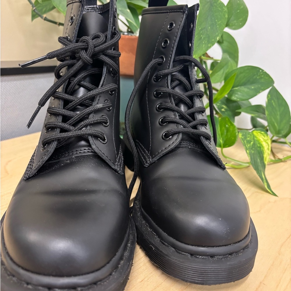 Doc Martens - Picture 7 of 7